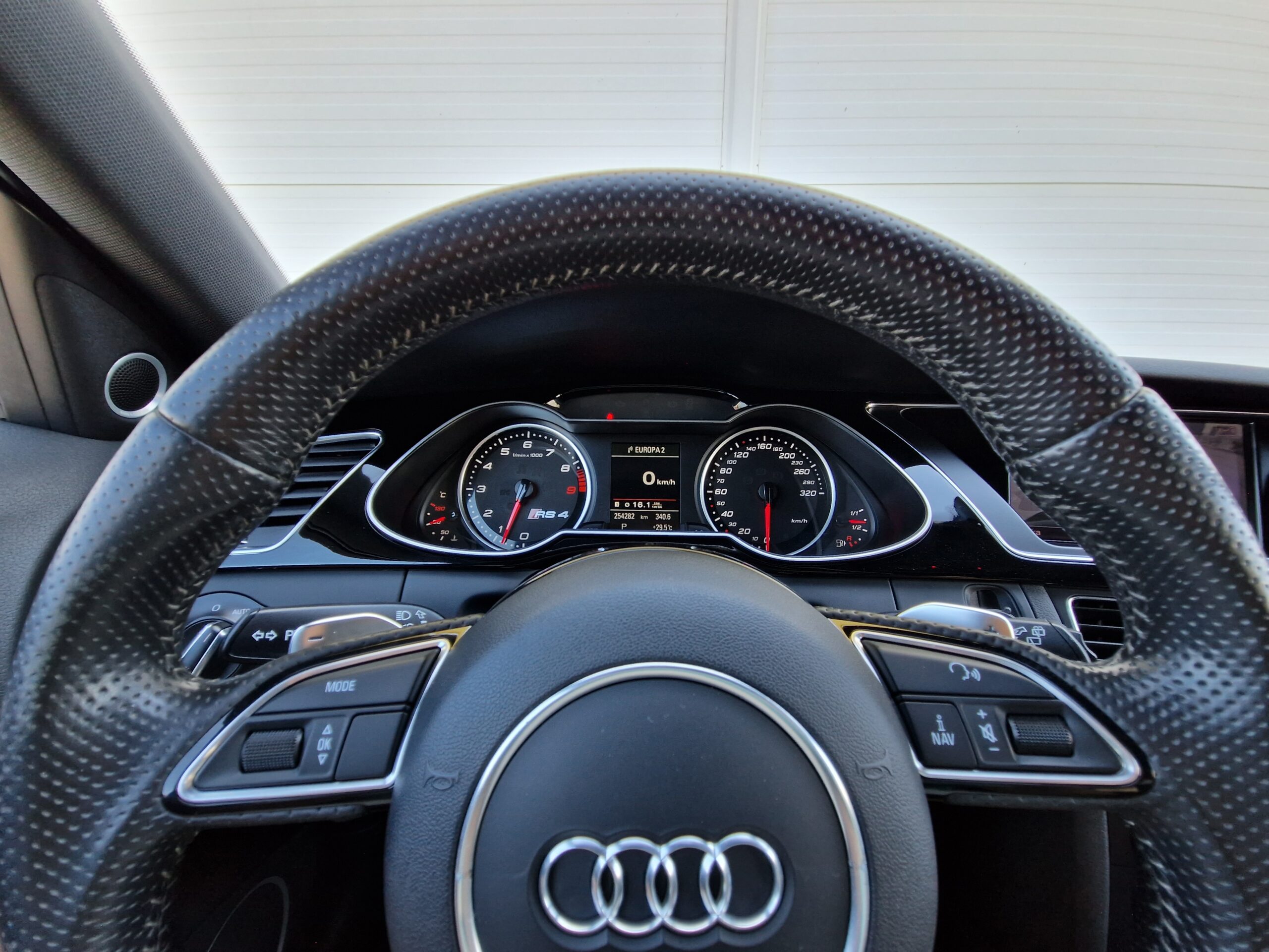 AUDI RS4 AVANT 4,2 FSI 450PS V8 QUATTRO 2013