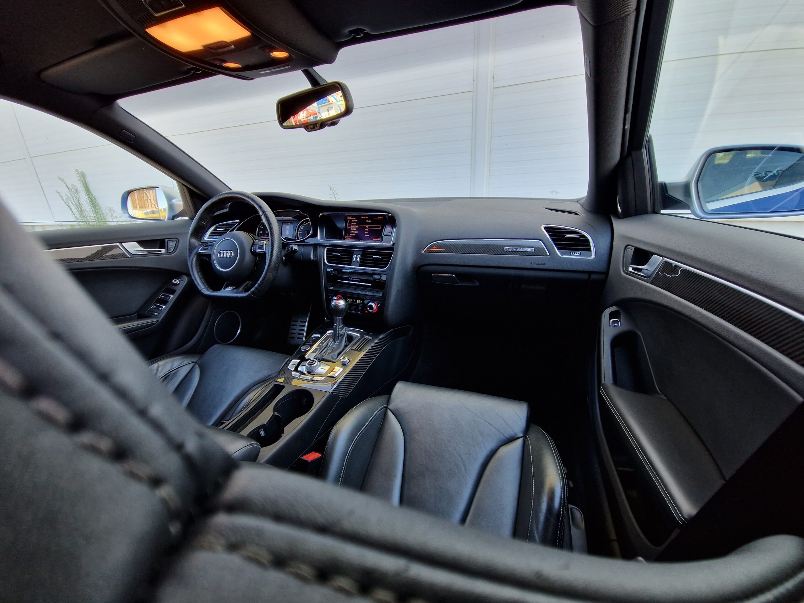 AUDI RS4 AVANT 4,2 FSI 450PS V8 QUATTRO 2013