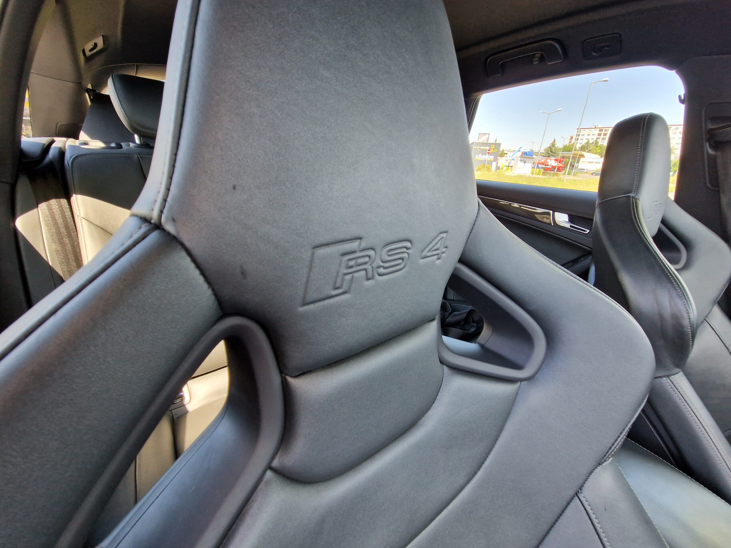 AUDI RS4 AVANT 4,2 FSI 450PS V8 QUATTRO 2013