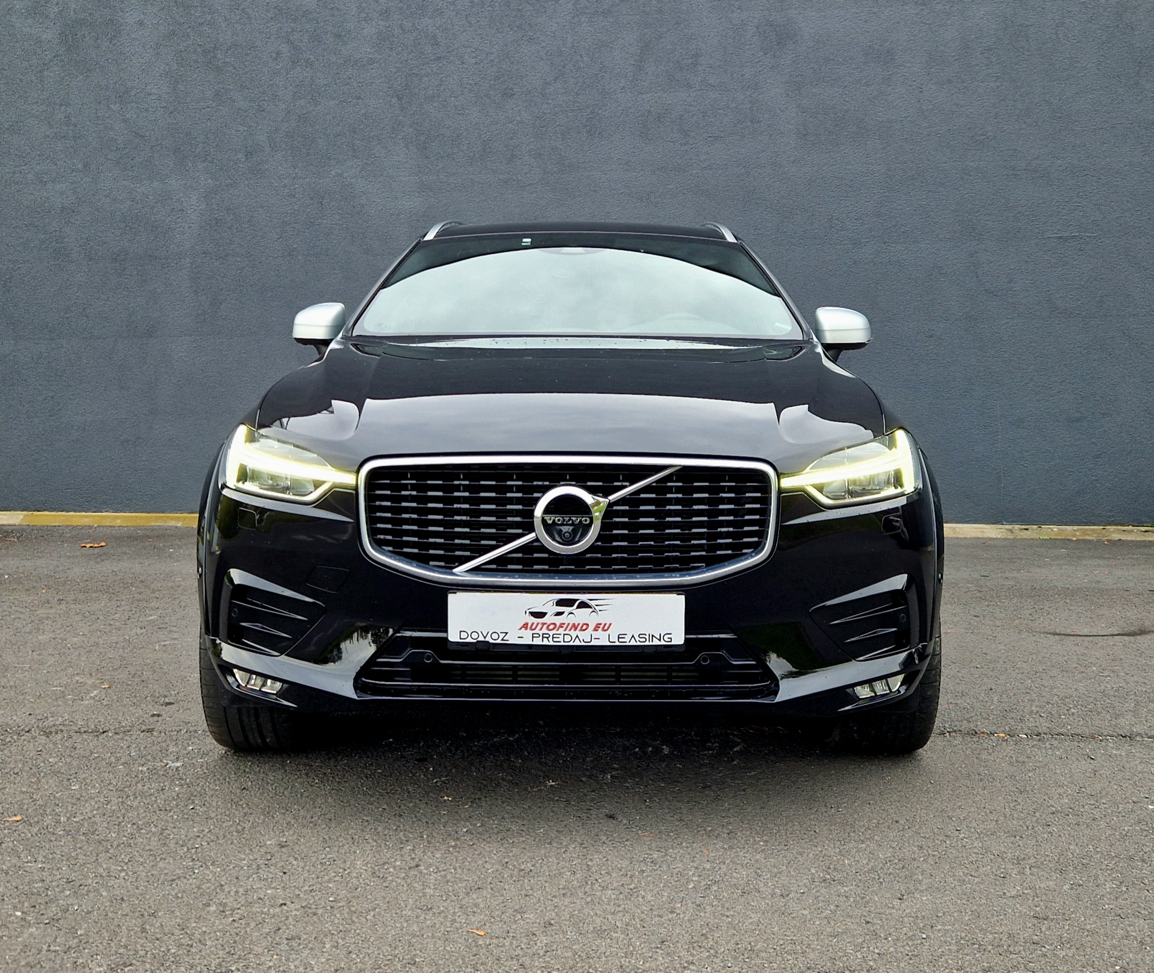 VOLVO XC T5 60 R-DESIGN AWD 2018 MOŽNÝ ODPOČET DPH