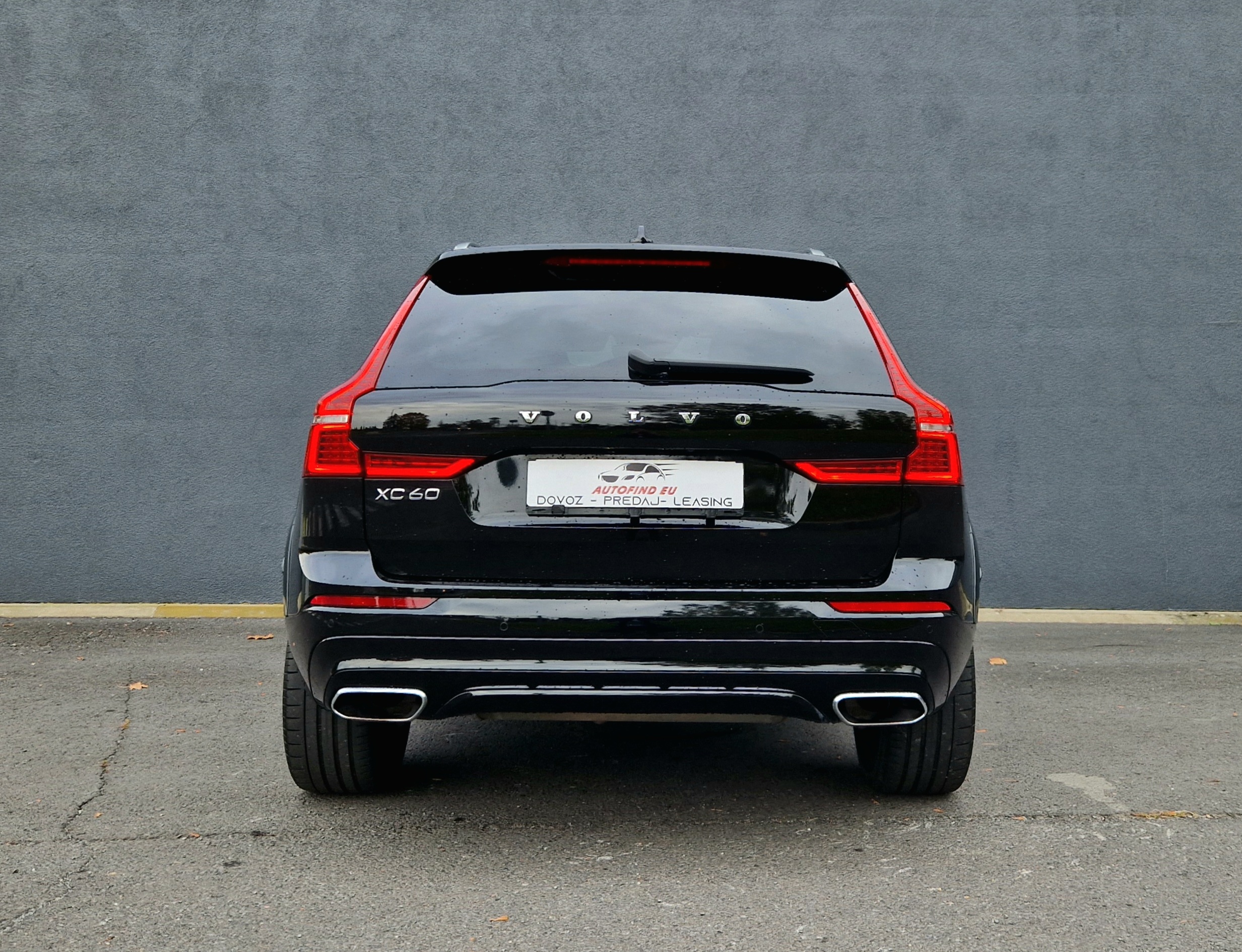 VOLVO XC T5 60 R-DESIGN AWD 2018 MOŽNÝ ODPOČET DPH