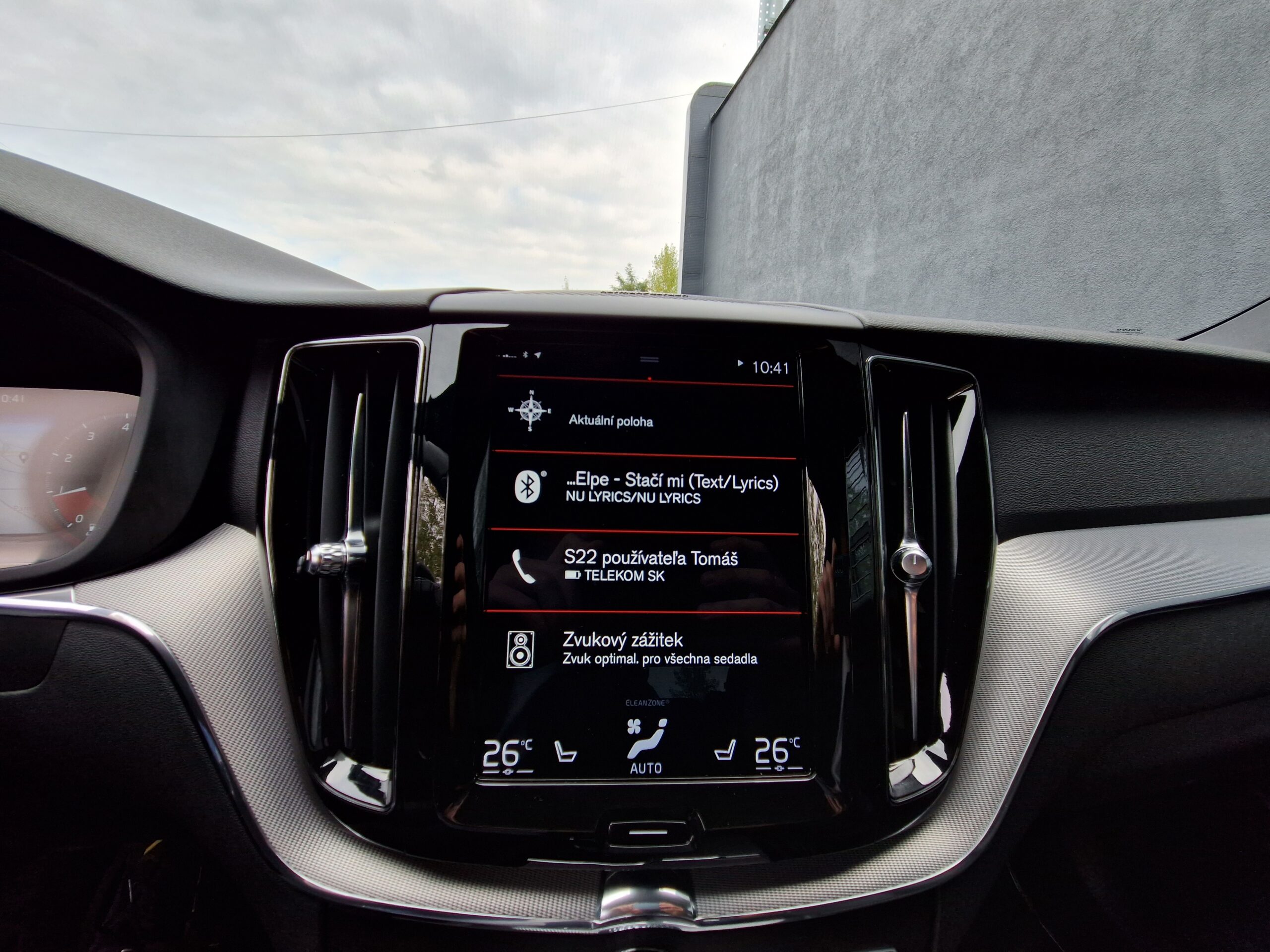 VOLVO XC T5 60 R-DESIGN AWD 2018 MOŽNÝ ODPOČET DPH