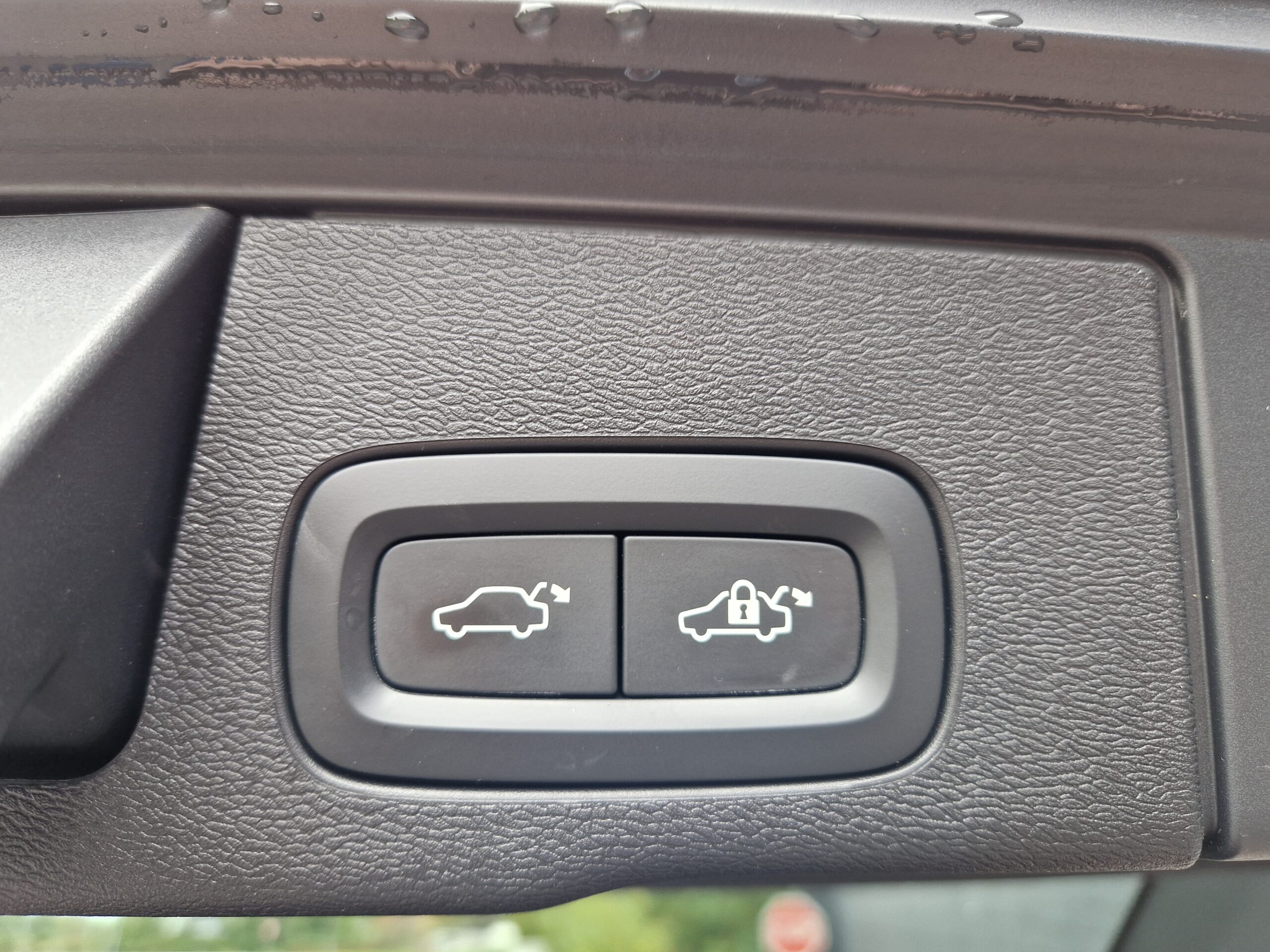 VOLVO XC T5 60 R-DESIGN AWD 2018 MOŽNÝ ODPOČET DPH