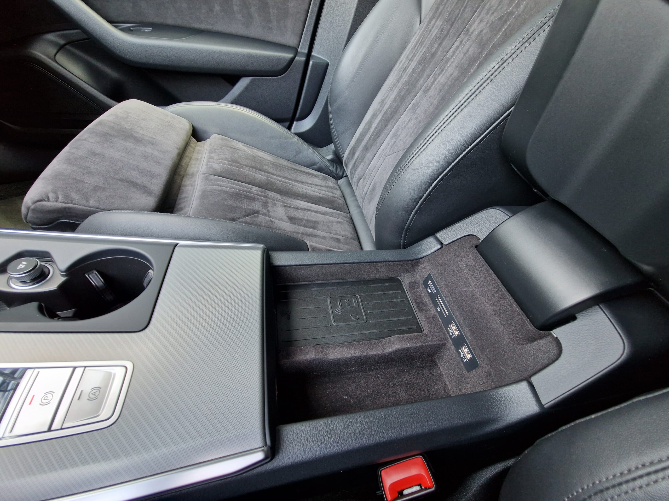 AUDI A6 AVANT 50 3.0TDI SPORT QUATTRO 286 PS MOŽNÝ ODPOČET DPH